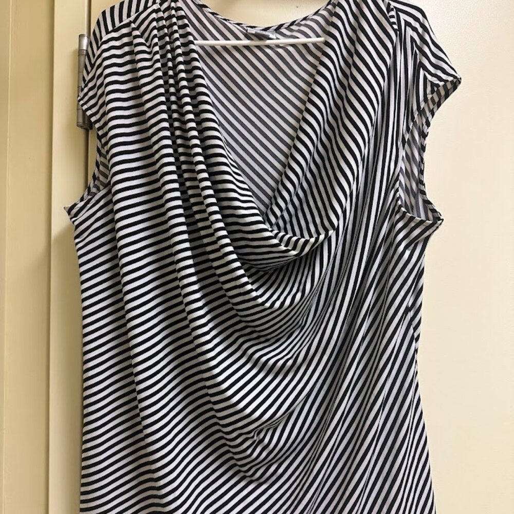 S113 - Worthington Black and White Stripe Tank Top Blouse Shirt 3x 24